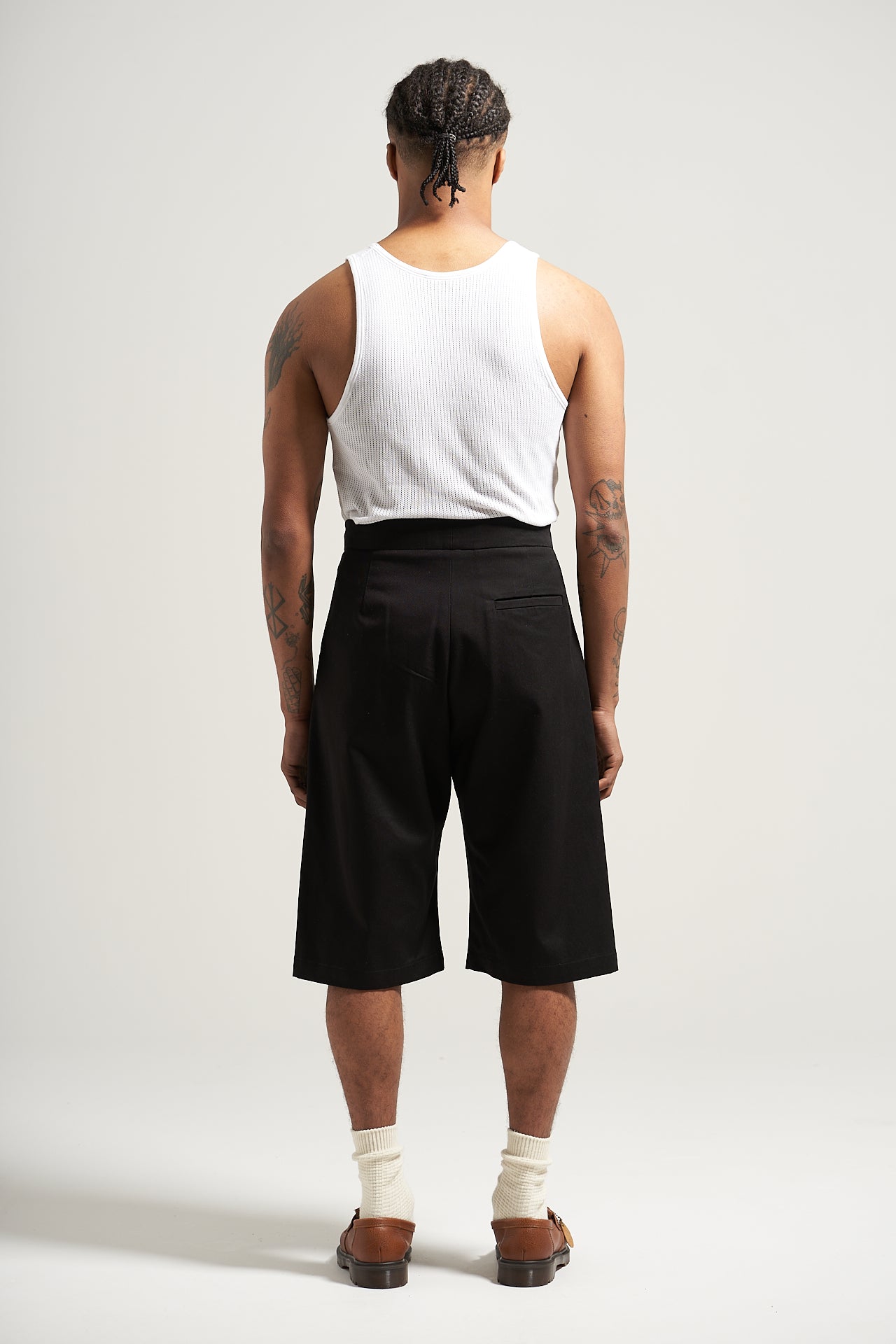 The Black Box Pleat Short