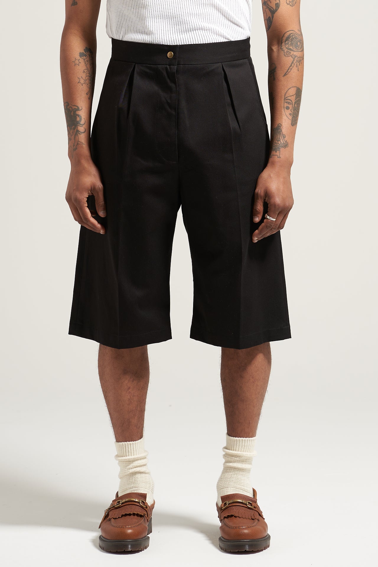 The Black Box Pleat Short