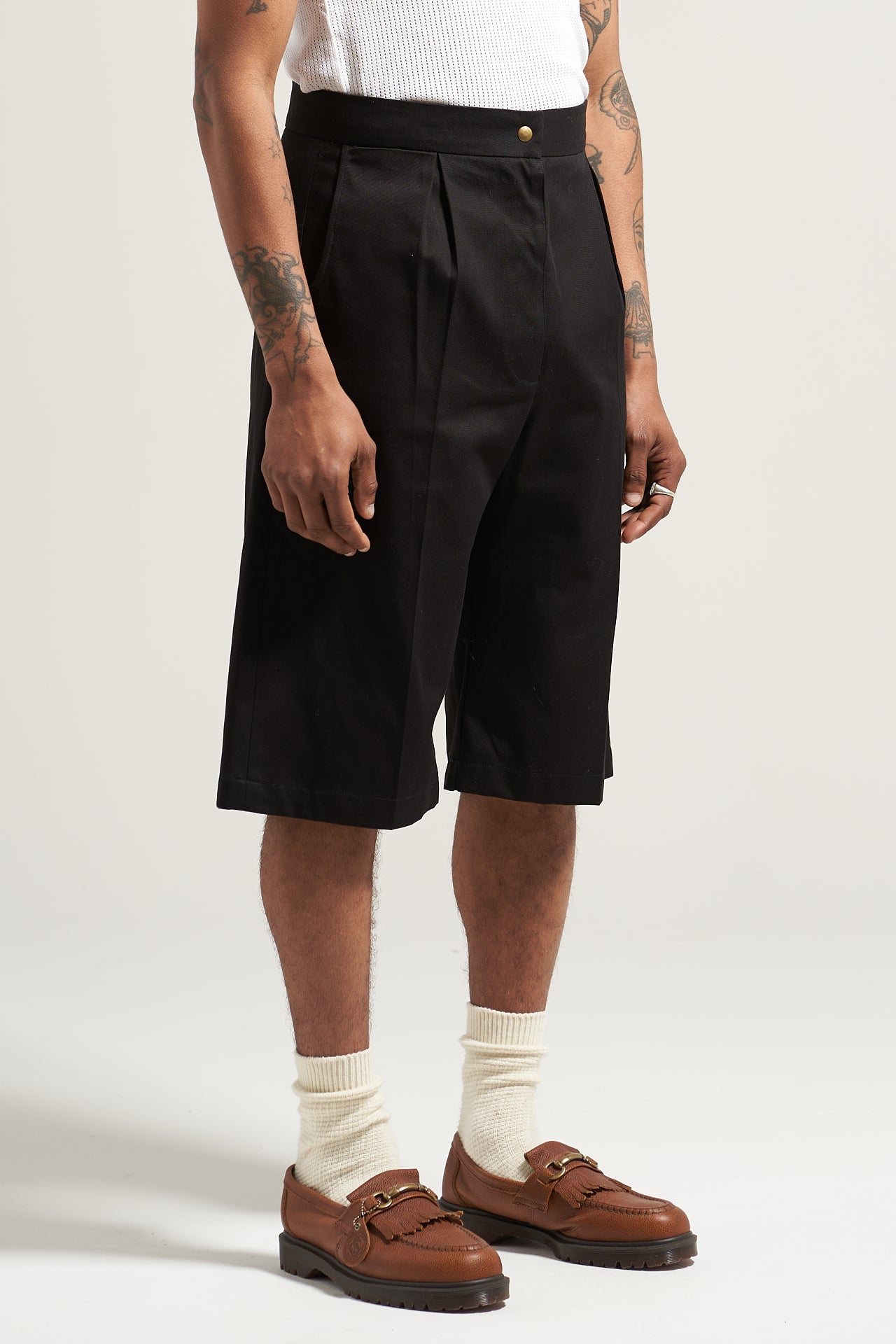 The Black Box Pleat Short
