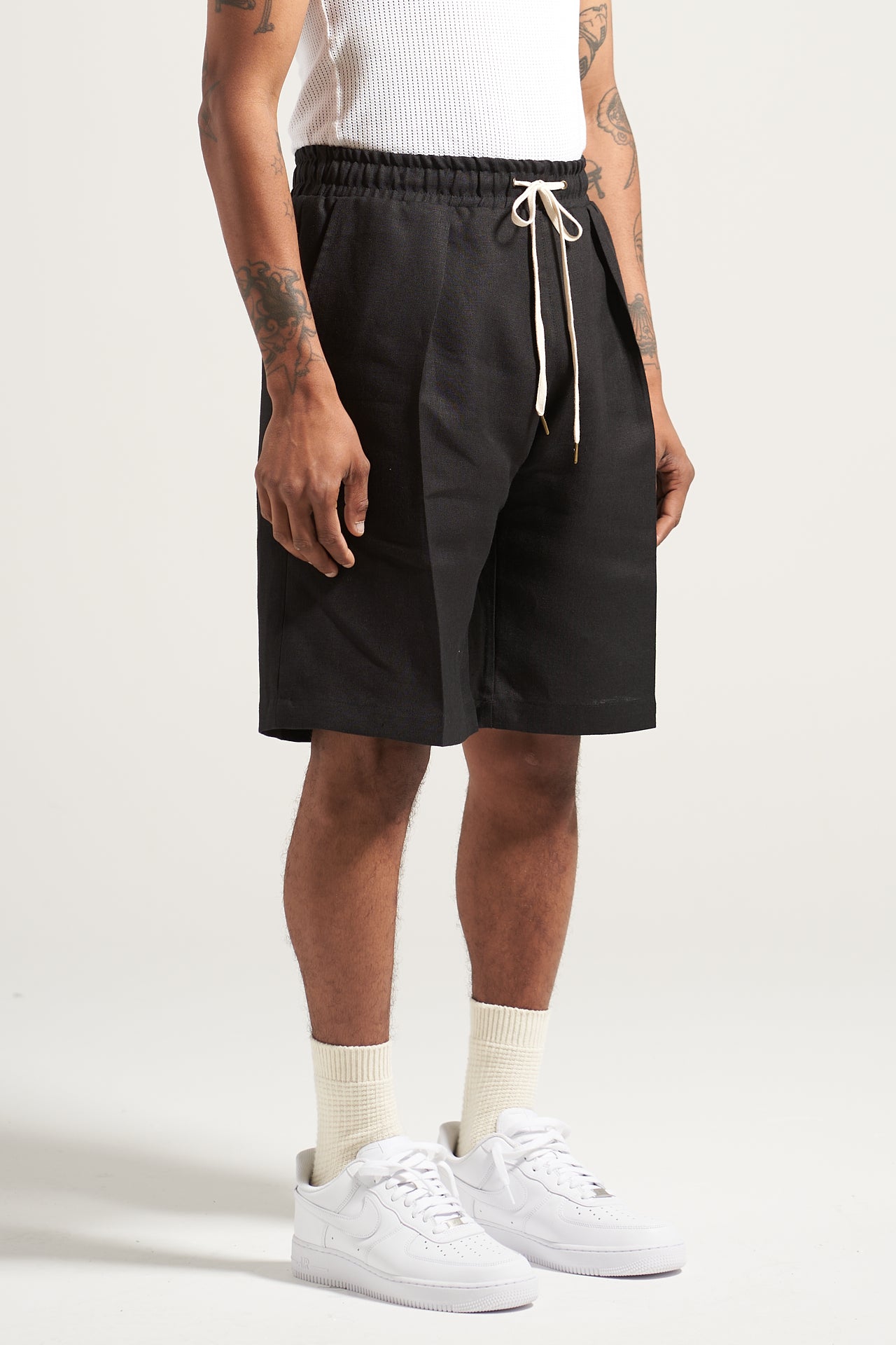 The Blackout Linen Box Short