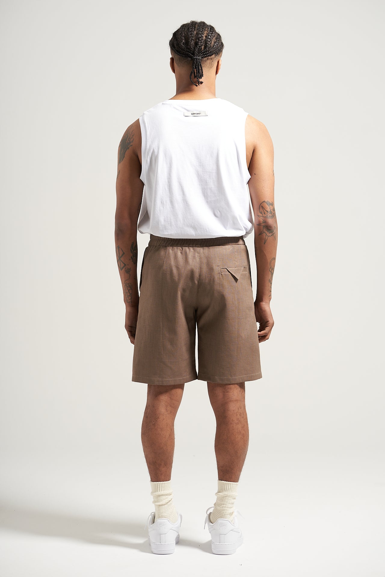 The Walnut Linen Pleat Short