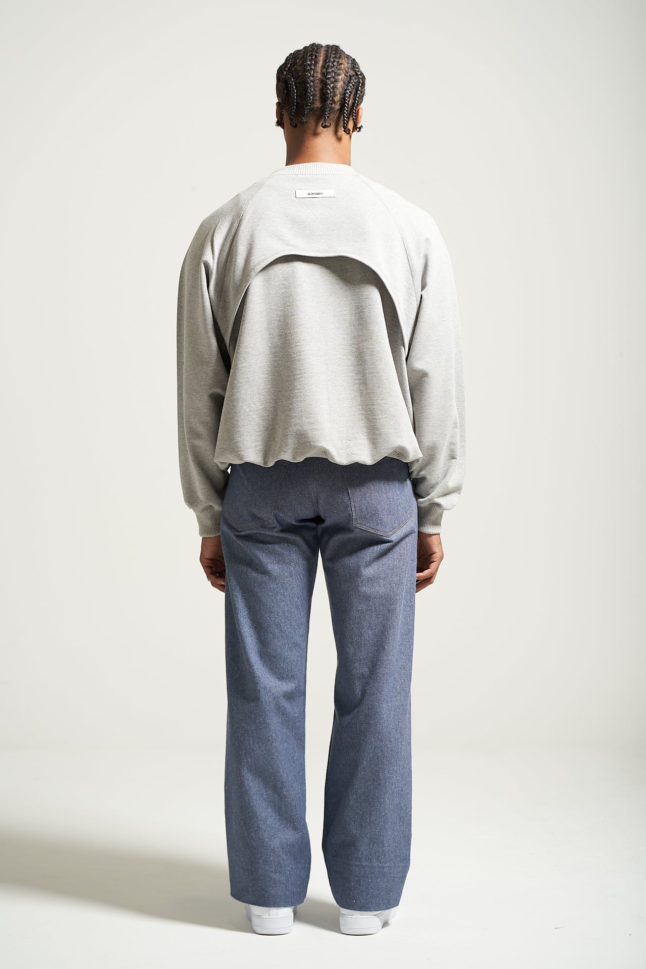 The Heather MW Raglan Crewneck