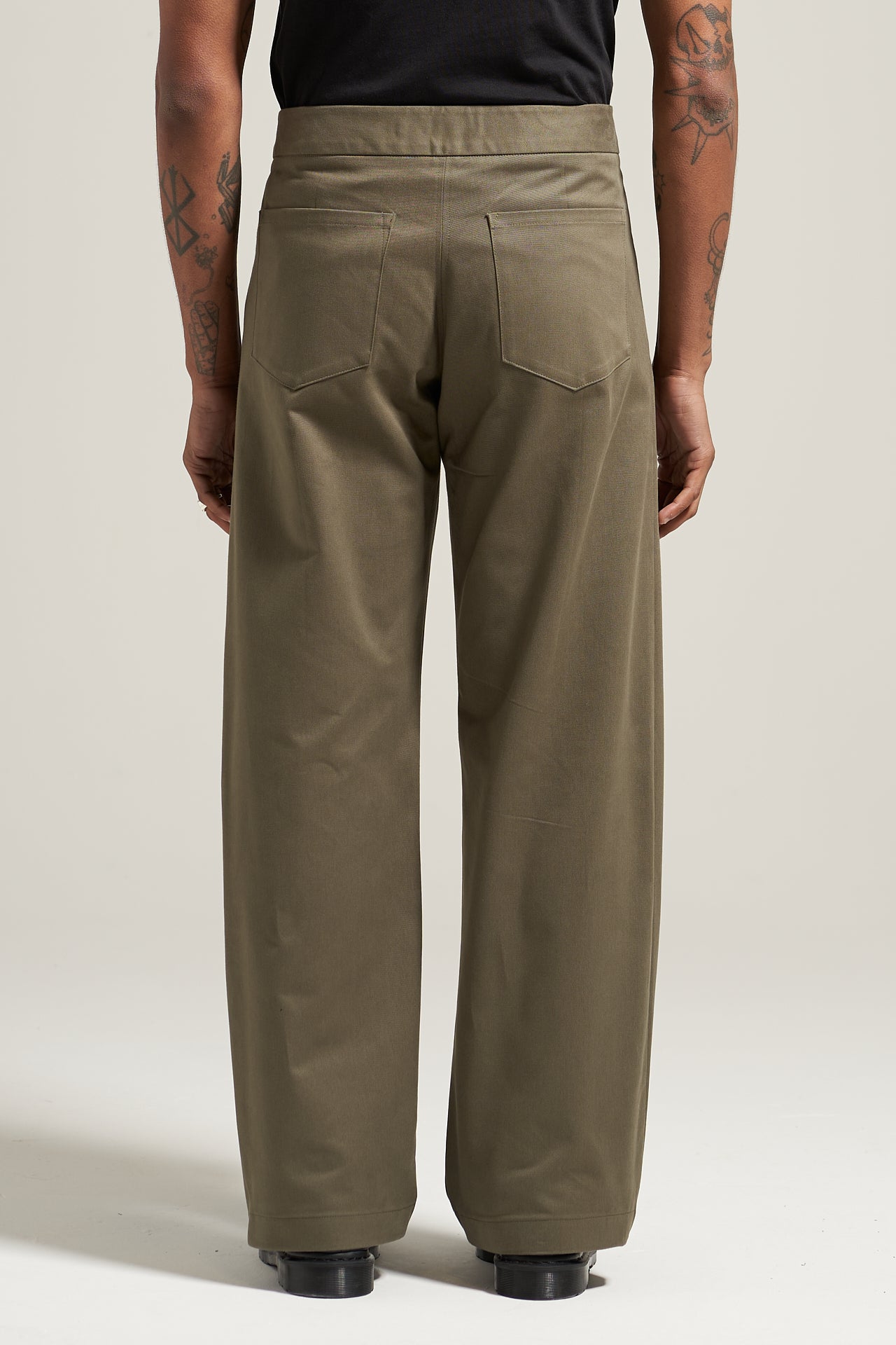 The Olive V2 Pleated Trouser