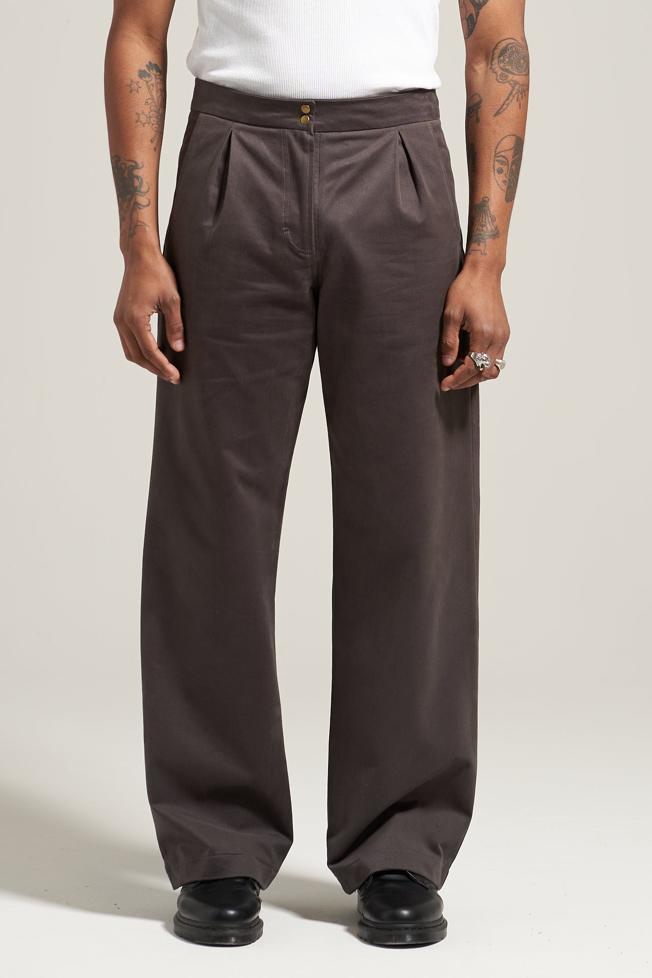 The Anthracite V2 Pleated Trouser