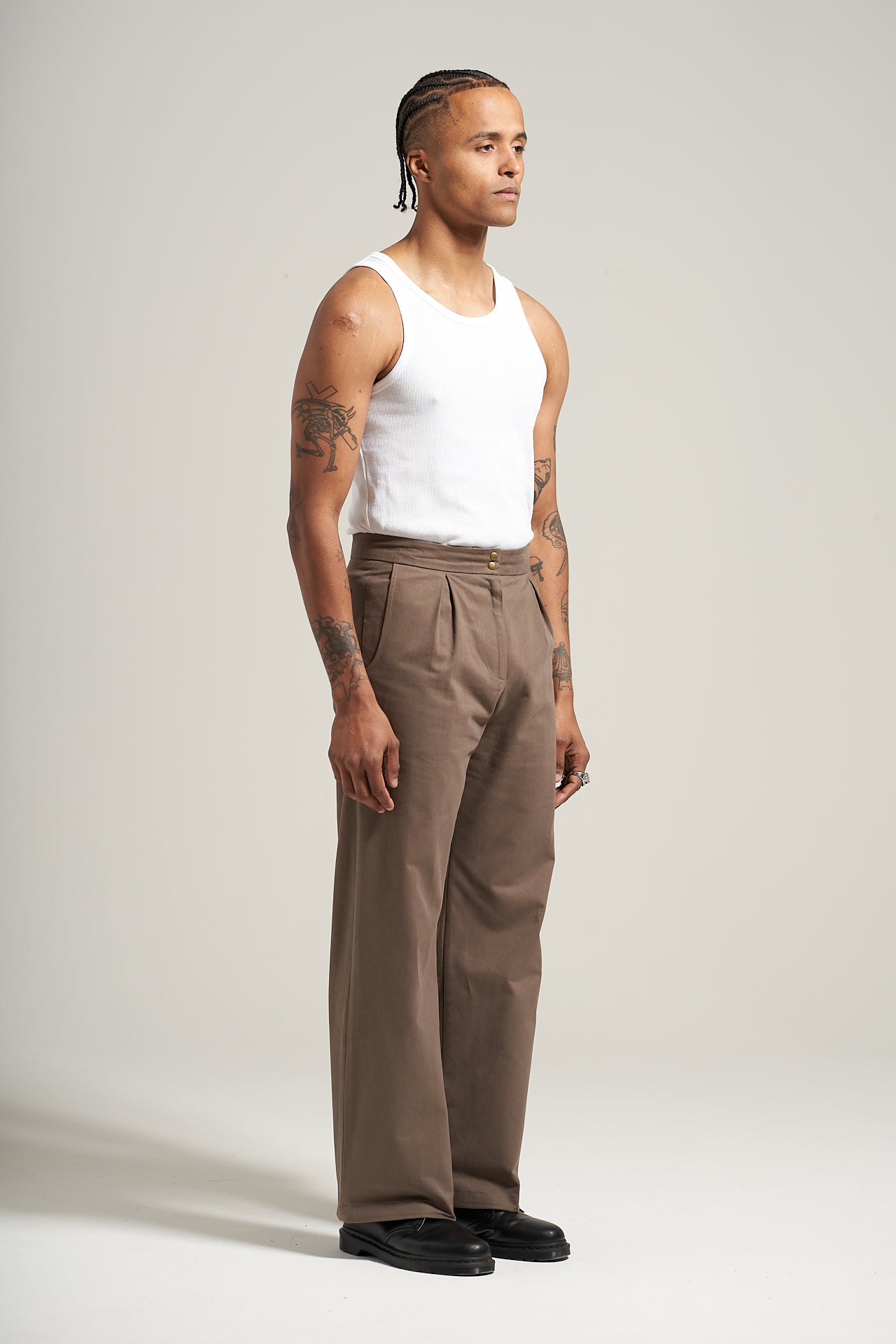 The V2 Tan Pleated Trouser